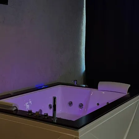 公寓 Black Pearl Jacuzzi *